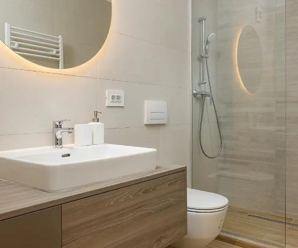 Ada Homes Coresi 707 Apartment *